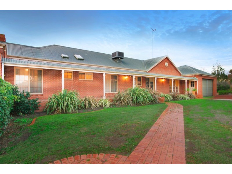 12 Dahlhaus Court, Leopold VIC 3224
