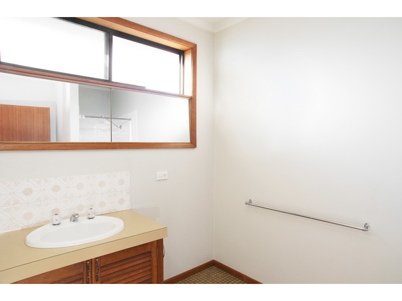 2/34 Minerva Road, Manifold Heights VIC 3218