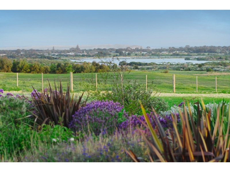 2132 Bellarine Highway, Point Lonsdale VIC 3225