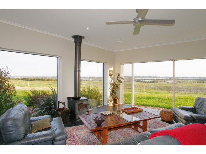 2132 Bellarine Highway, Point Lonsdale VIC 3225