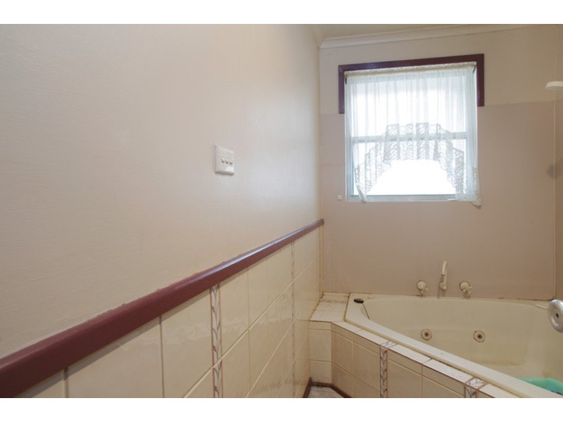 15 Solar Drive, Whittington VIC 3219