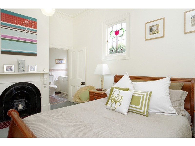 30 Pleasant Street, Newtown VIC 3220