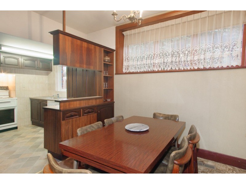 17 Grandview Grove, Drumcondra VIC 3215