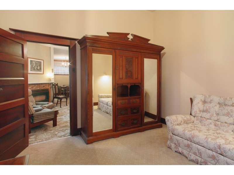 17 Grandview Grove, Drumcondra VIC 3215