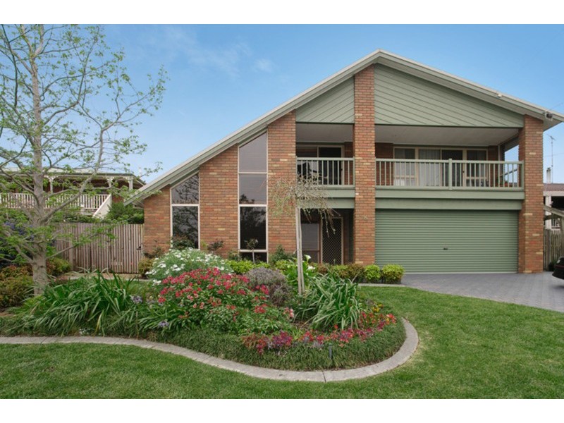 8 Rolfe Court, Leopold VIC 3224