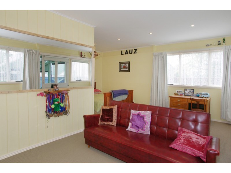 8 Rolfe Court, Leopold VIC 3224