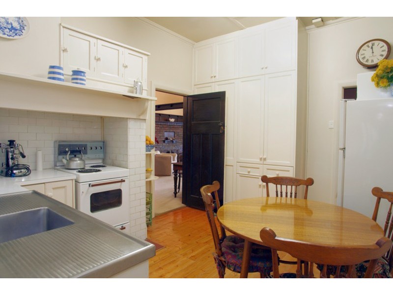 19 Grandview Grove, Drumcondra VIC 3215
