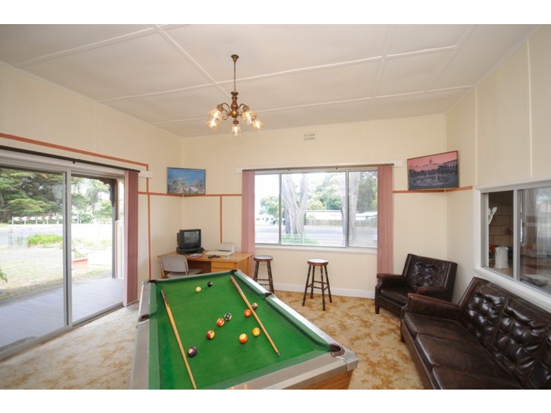 114 Bluff Road, St Leonards VIC 3223