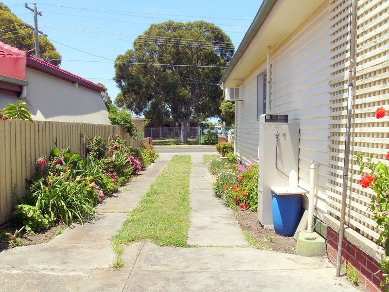 1 Kanooka Drive, Corio VIC 3214