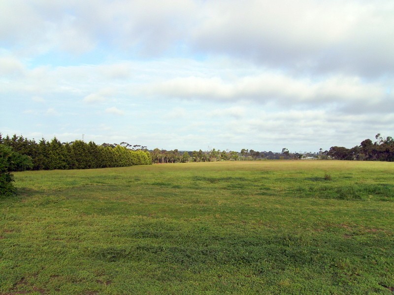 73 Ash Road, Leopold VIC 3224