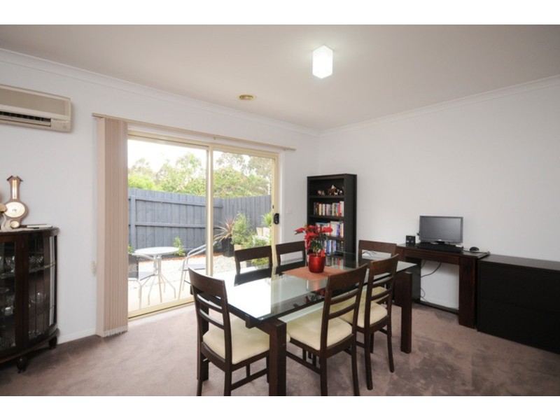 2/17 Granby Crescent, Highton VIC 3216