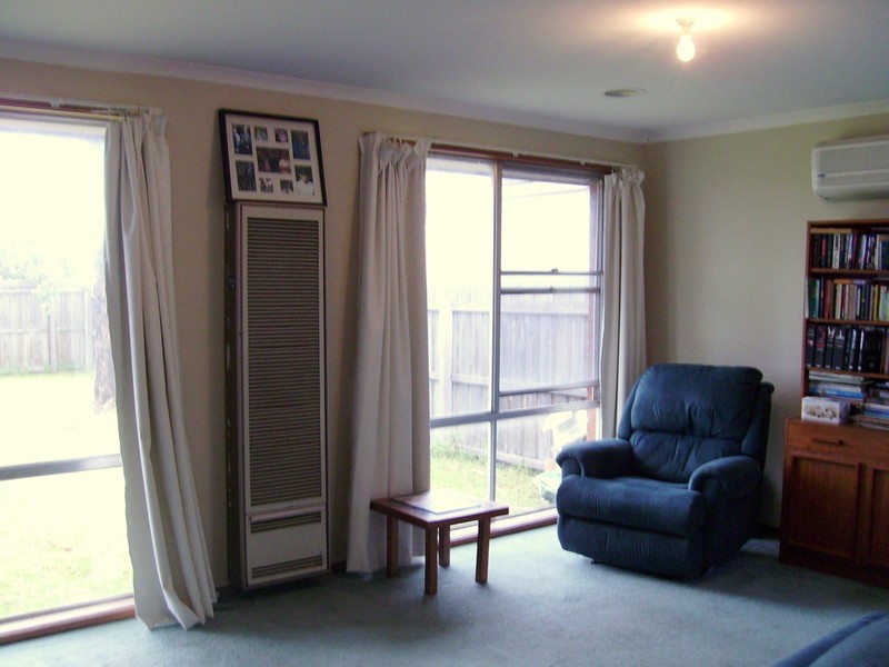 6 Solar Drive, Whittington VIC 3219