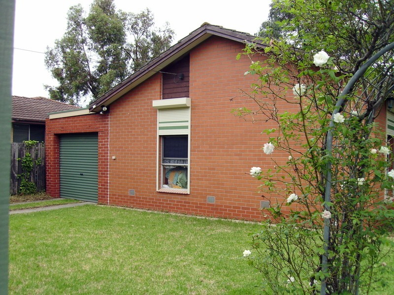 6 Solar Drive, Whittington VIC 3219