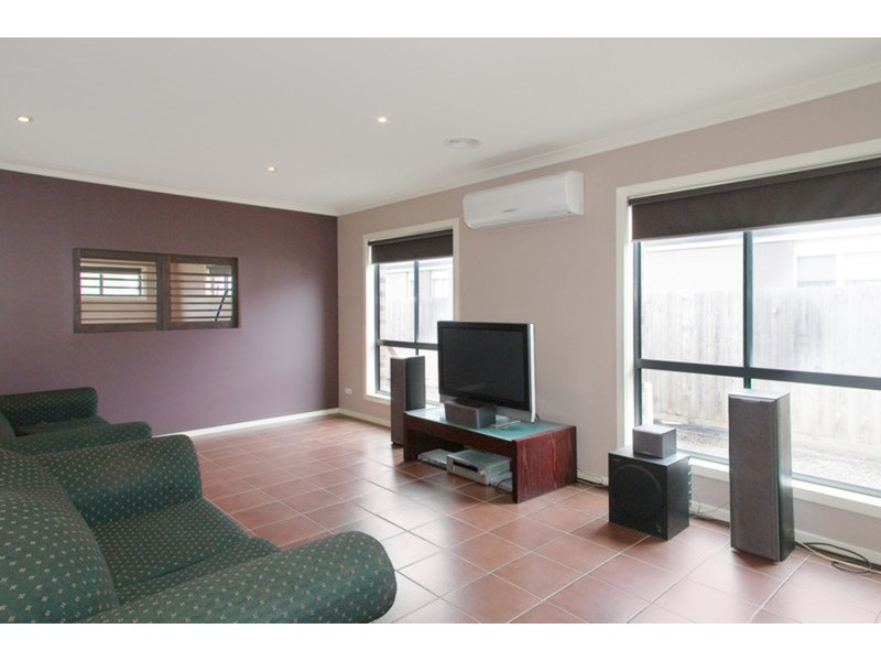 15 Hipwell Court, Lovely Banks VIC 3221