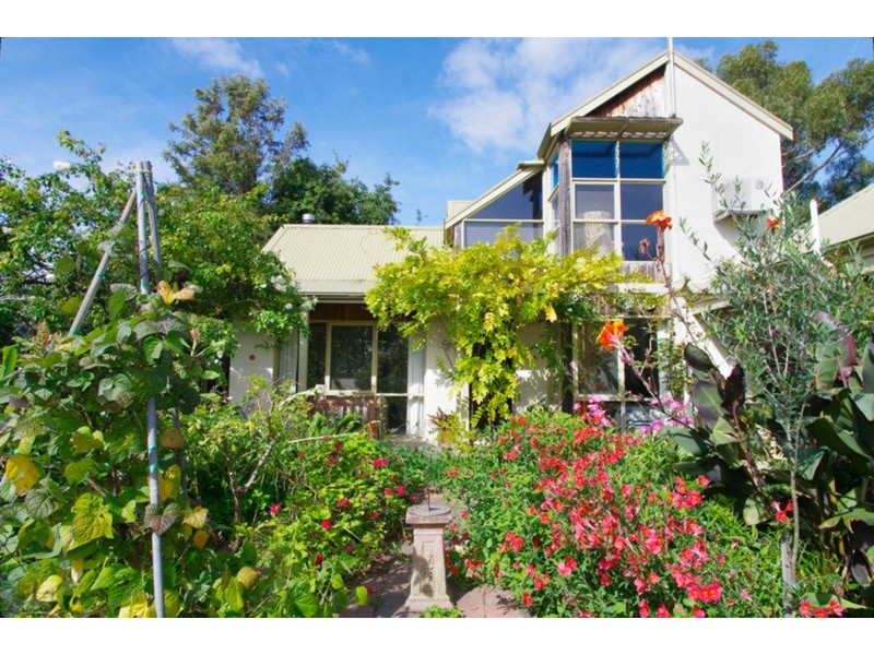 67b Mt Pleasant Road, Belmont VIC 3216