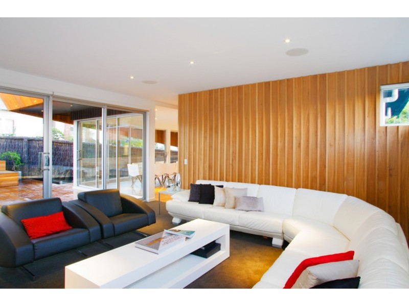 1a Mercer Parade, Newtown VIC 3220