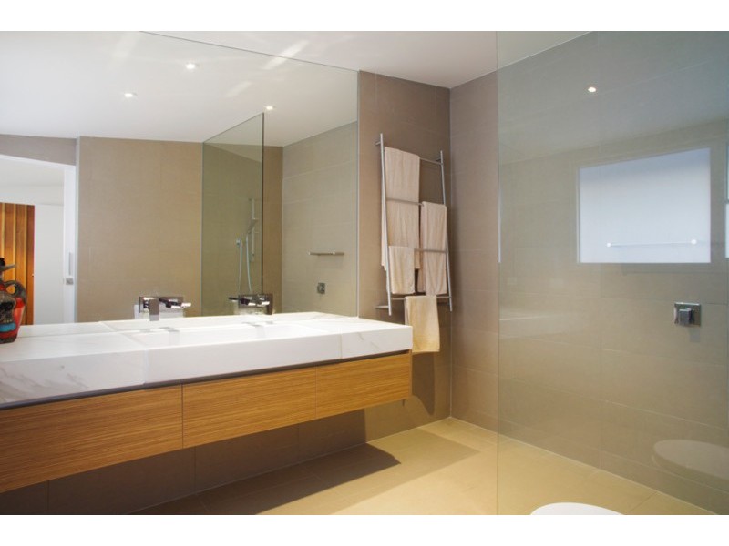 1a Mercer Parade, Newtown VIC 3220