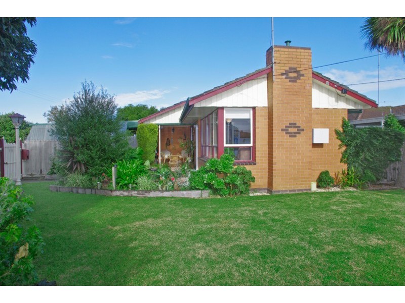 32 Dorward Avenue, Newcomb VIC 3219