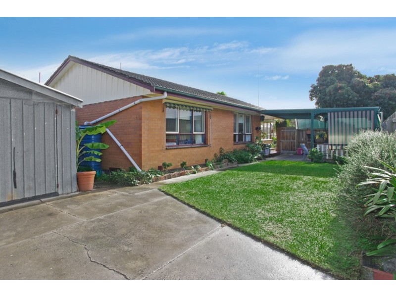 32 Dorward Avenue, Newcomb VIC 3219