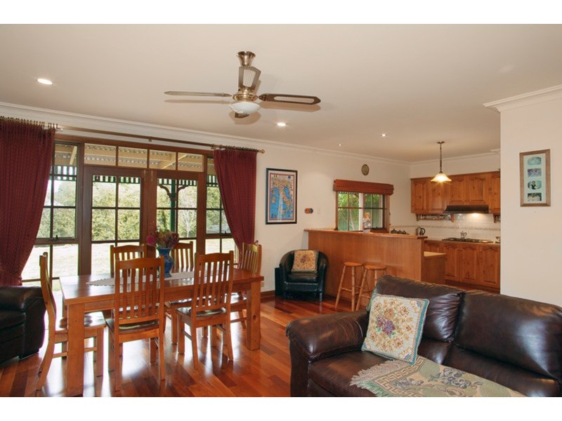 4 Villawood Court, Highton VIC 3216