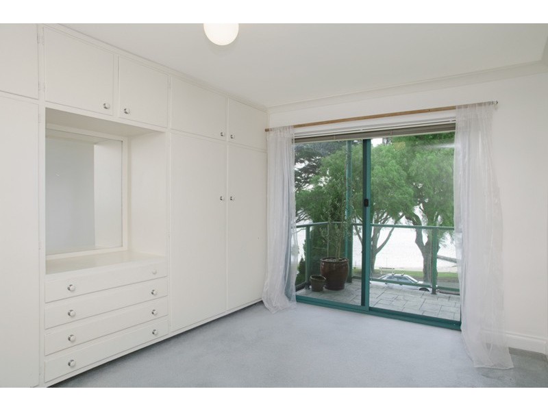 5/50 Eastern Beach Road, Geelong VIC 3220