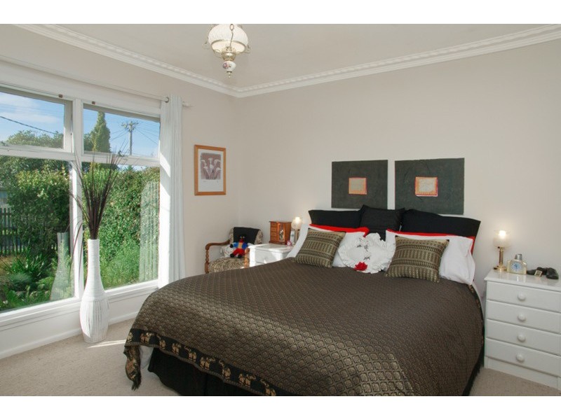 14 Anzac Avenue, Leopold VIC 3224