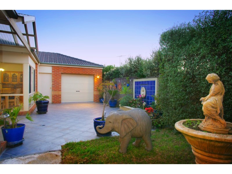 20 Pinto Way, Highton VIC 3216