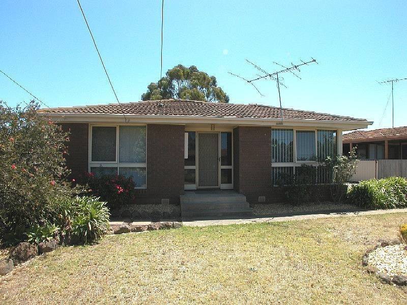 22 Cobham  Court, Corio VIC 3214