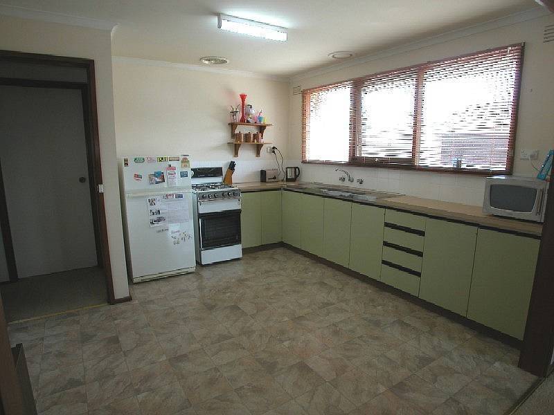 22 Cobham  Court, Corio VIC 3214