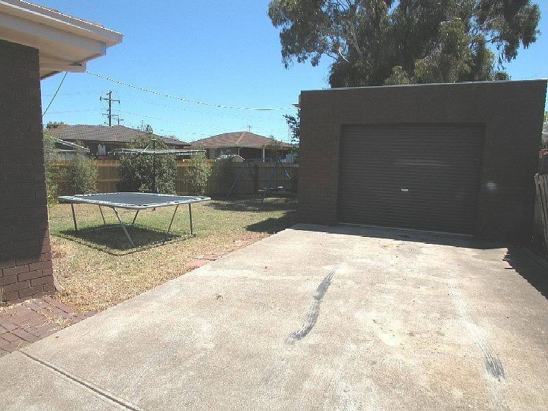 22 Cobham  Court, Corio VIC 3214