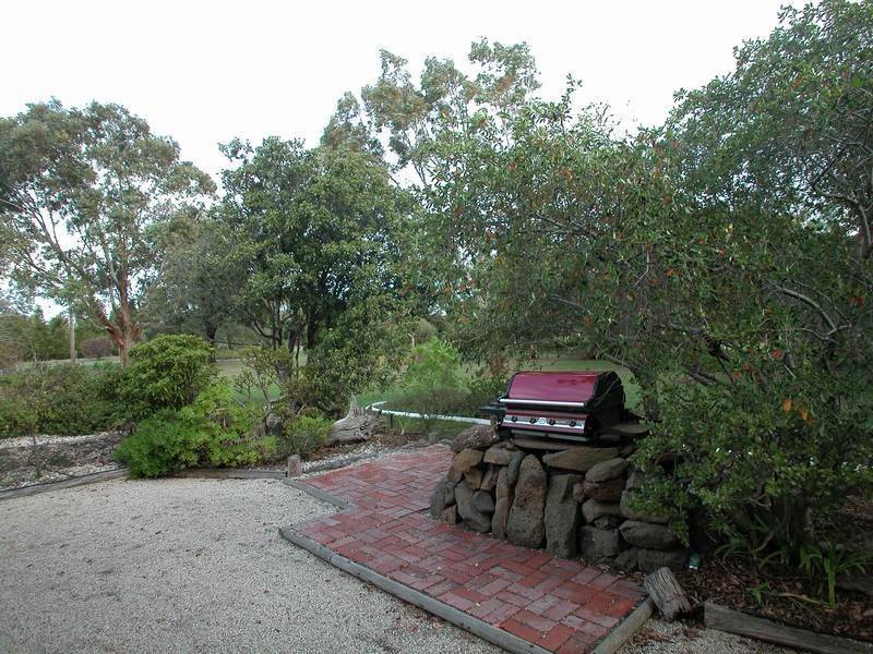 85 Manzeene  Avenue, Lara VIC 3212