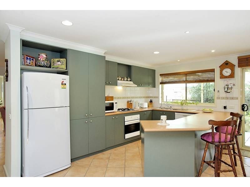 5  Oak Court, Lara VIC 3212