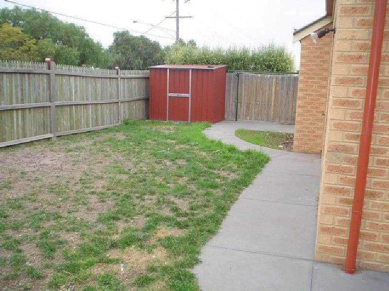 4 Francis  Court, Lara VIC 3212