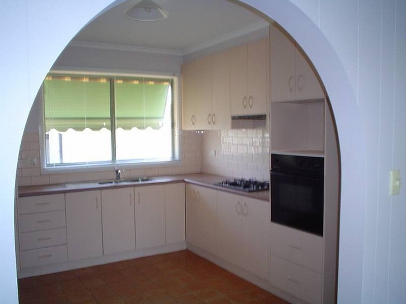 10 Finch Street, Norlane VIC 3214