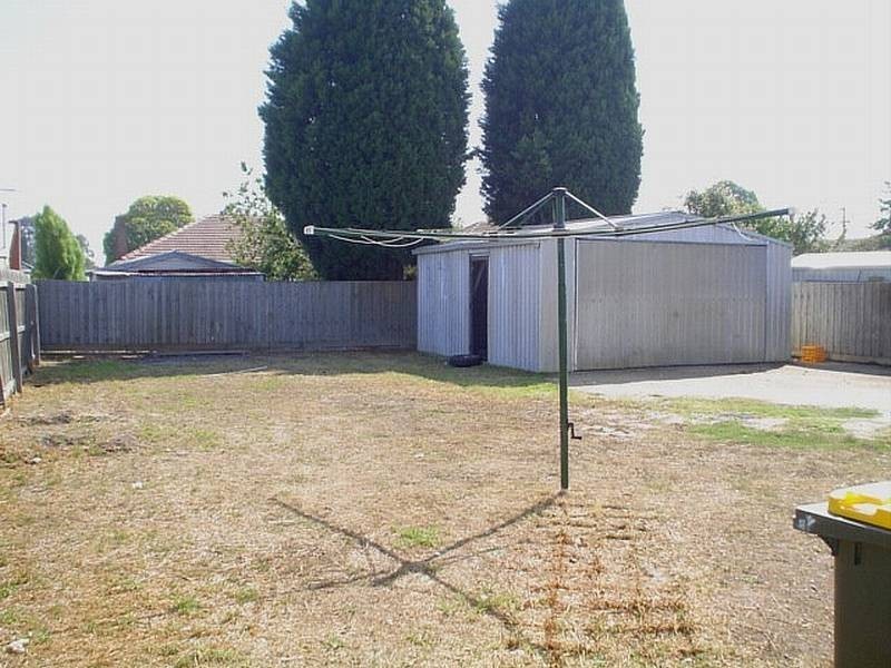 10 Finch Street, Norlane VIC 3214