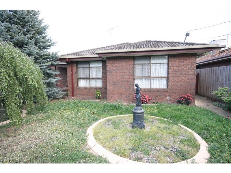 27 Waverley  Road, Lara VIC 3212