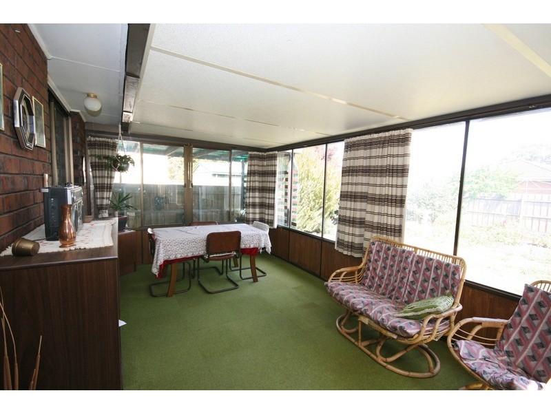 27 Waverley  Road, Lara VIC 3212