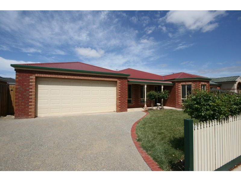 13 Betty Court, Lara VIC 3212