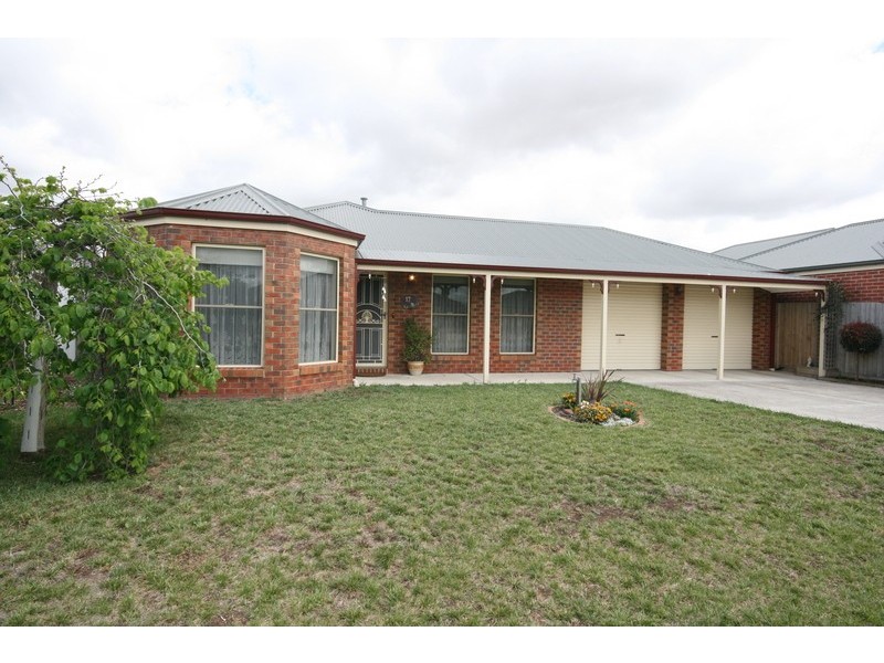 17 Young Street, Lara VIC 3212