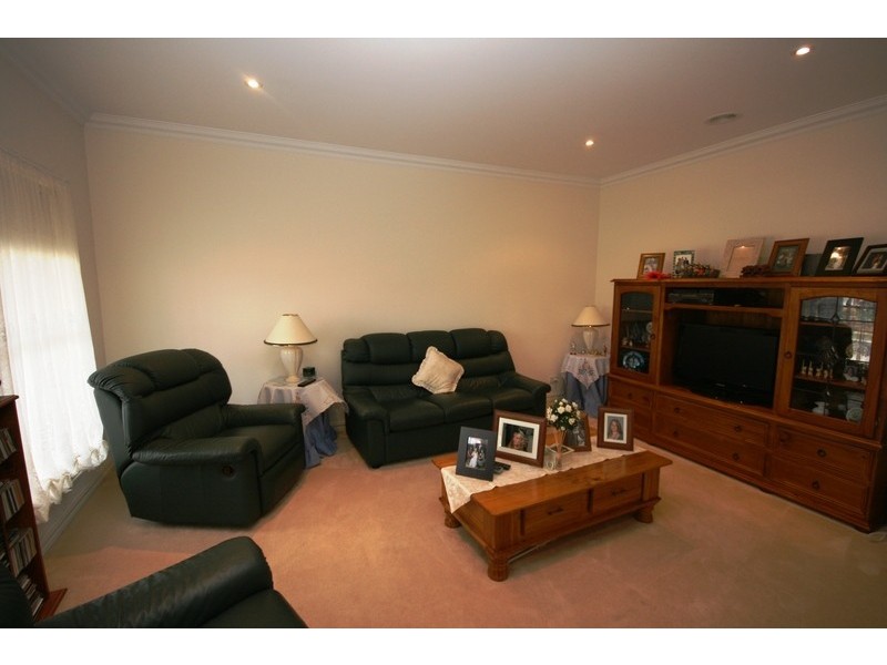 11 Evergreen Court, Lara VIC 3212