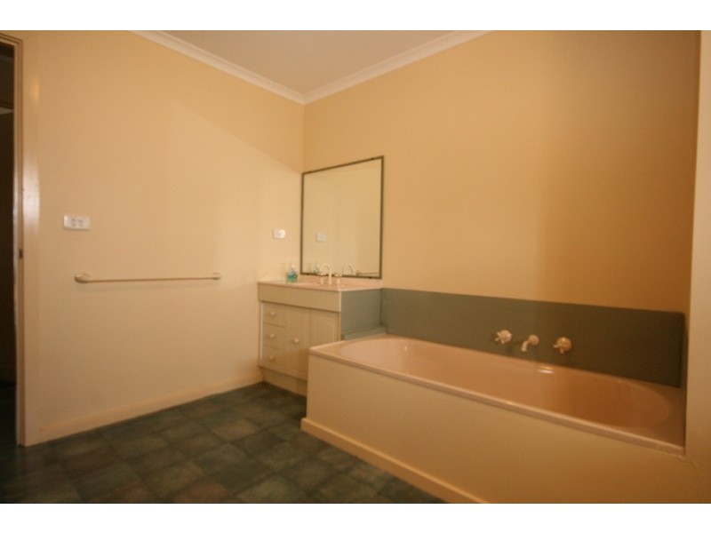 335 Peak School Road, Lara VIC 3212