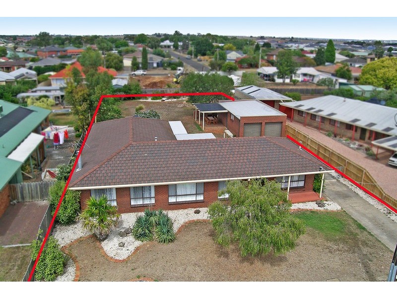 8 Rubena Crescent, Lara VIC 3212