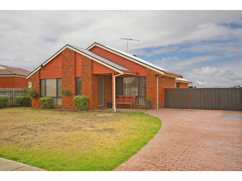 64 Fairbairn Drive, Corio VIC 3214