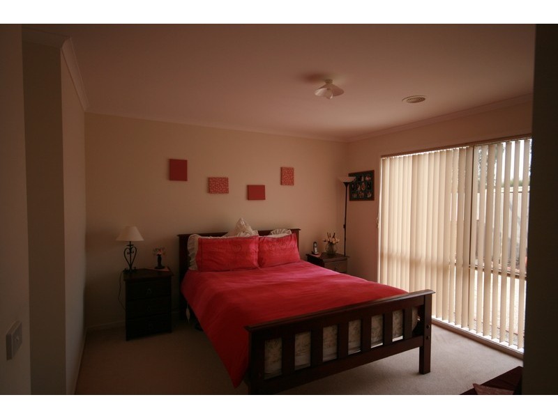 7 Cypress Court, Lara VIC 3212