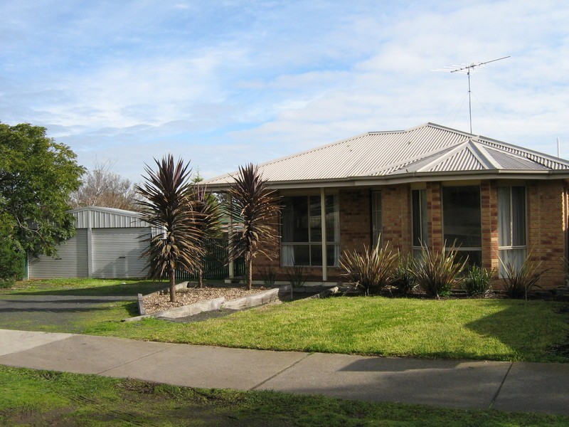 30 Rebecca Drive, Leopold VIC 3224