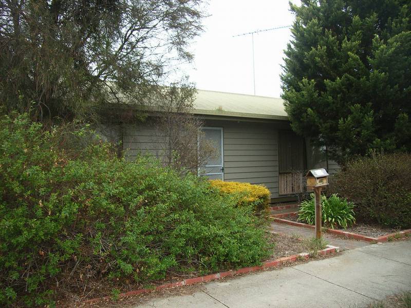 62 Burlington Crescent, Leopold VIC 3224