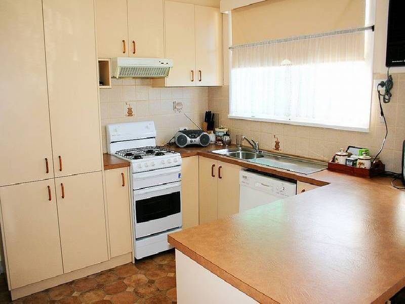 2 Bennett  Court, Leopold VIC 3224