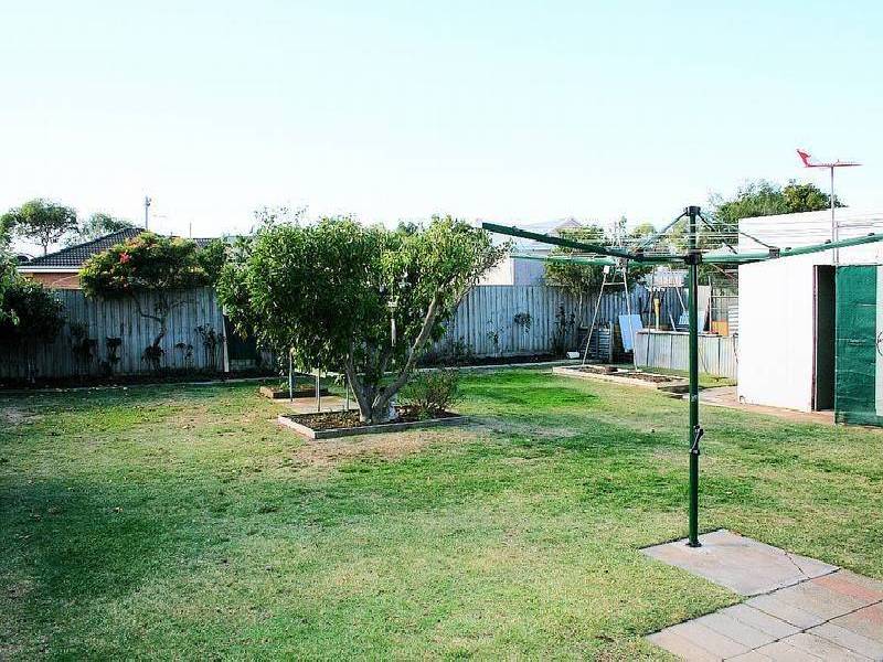2 Bennett  Court, Leopold VIC 3224