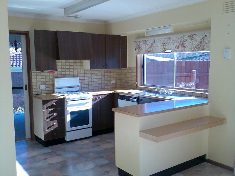 16 Loupe Crescent, Leopold VIC 3224