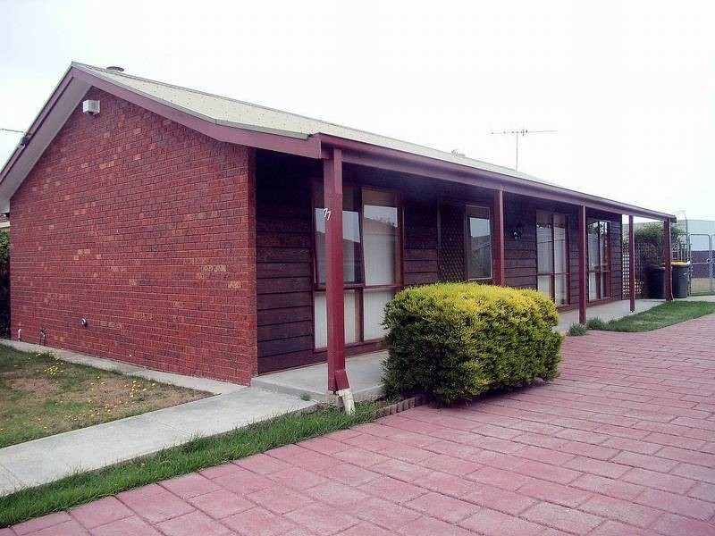 77 Solar Drive, Whittington VIC 3219